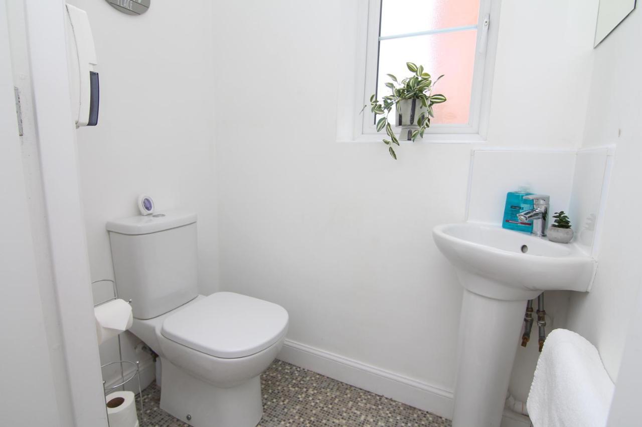 Canalview House - Fully Furnished Coventry City Centre Home * Coventry