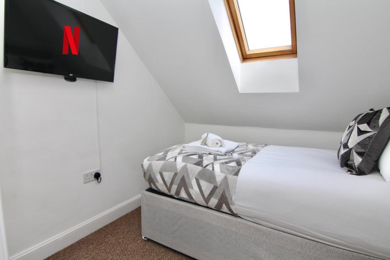 Canalview House - Fully Furnished Coventry City Centre Home